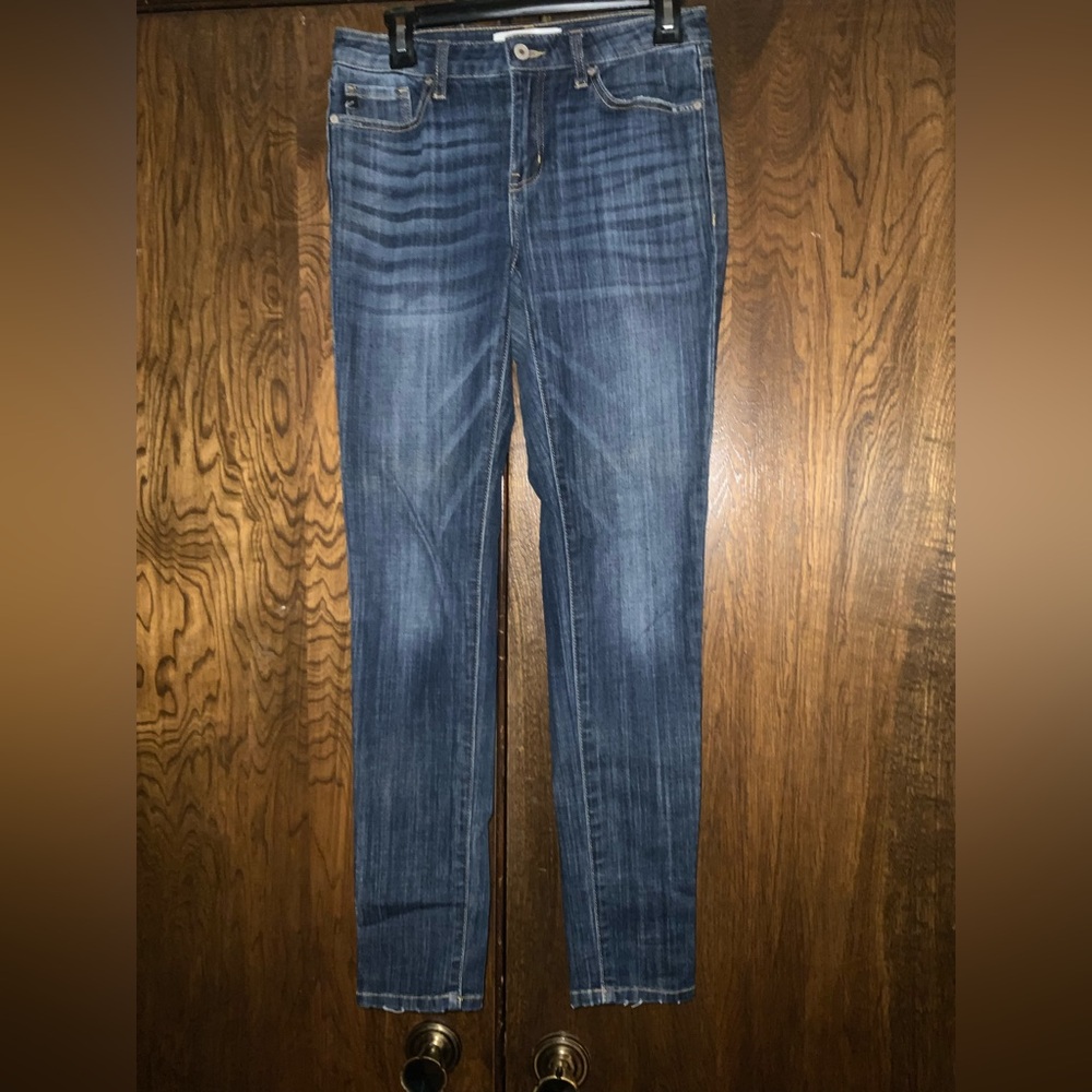 KanCan Medium Wash Skinny Jeans in Blue